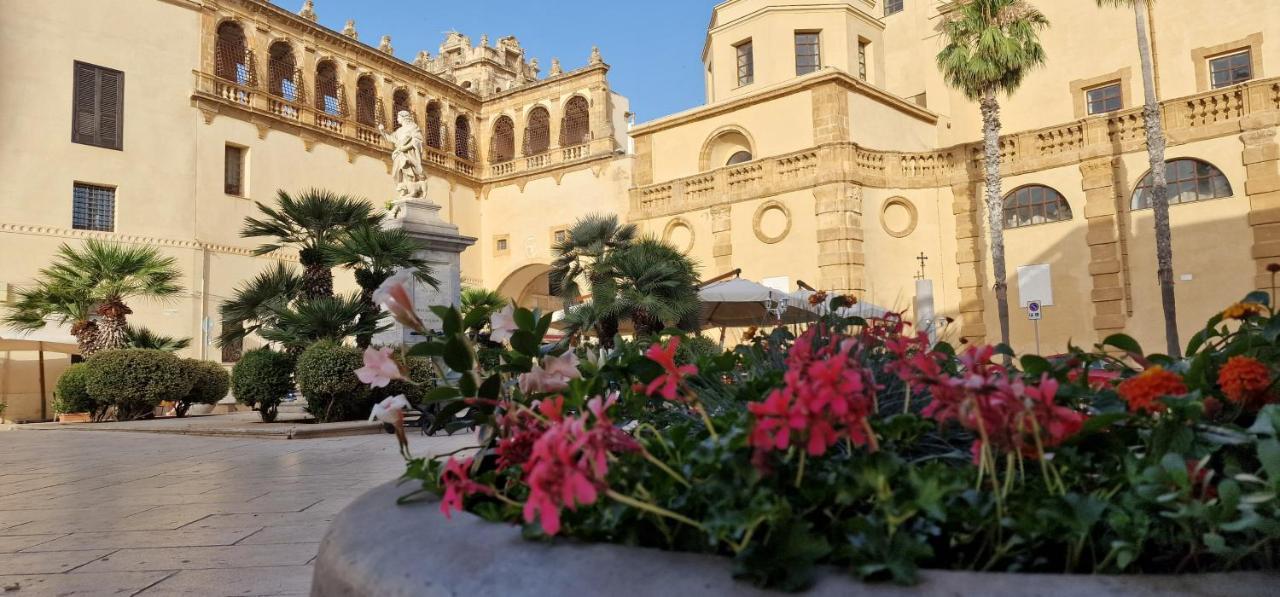 Bed and Breakfast In Piazza Мазара-дель-Валло Экстерьер фото